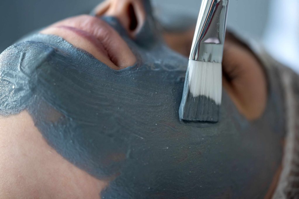 Wrapping Peel-Off Mask